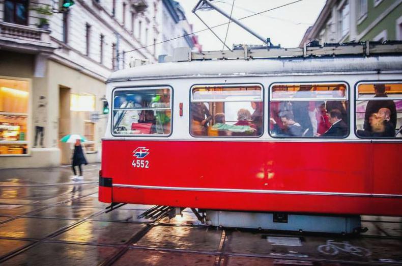 Wieczór Kawalerski w tramwaju w Krakowie